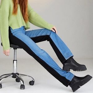 Two-Tone Blue and Black Straight-Leg Women’s Jeans